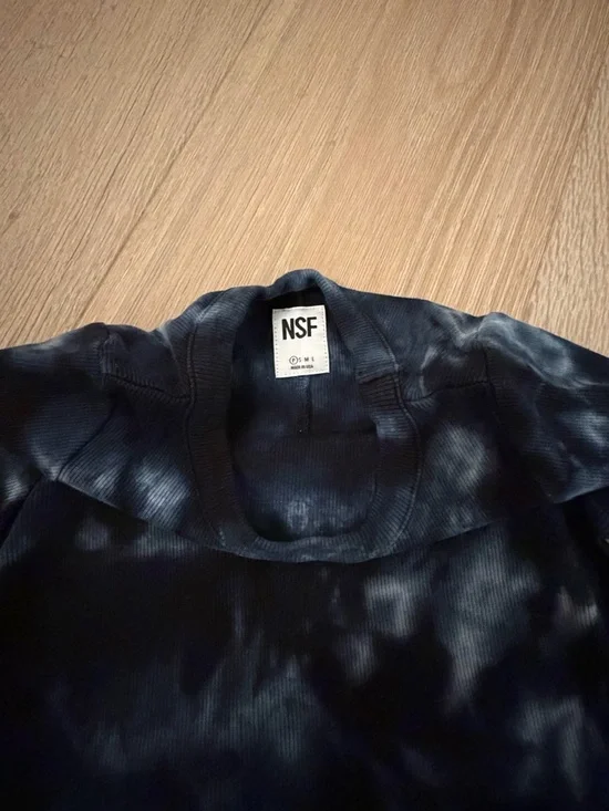 NSF Tie-Dye Long Sleeve Crop Top - blue indigo - Picture 4 of 5